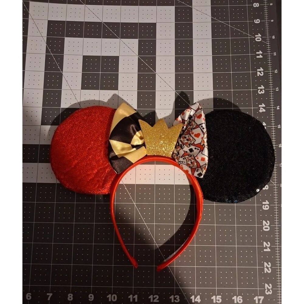 Disney Villains Queen of Hearts Minnie Mouse Ears Headband